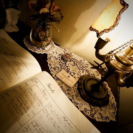 Antica Residenza Cicogna Bed & Breakfast Сиена Екстериор снимка