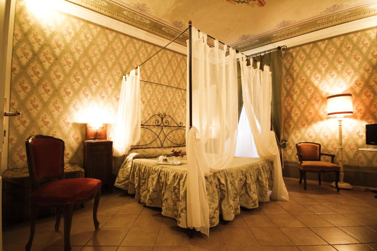 Antica Residenza Cicogna Bed & Breakfast Сиена Екстериор снимка