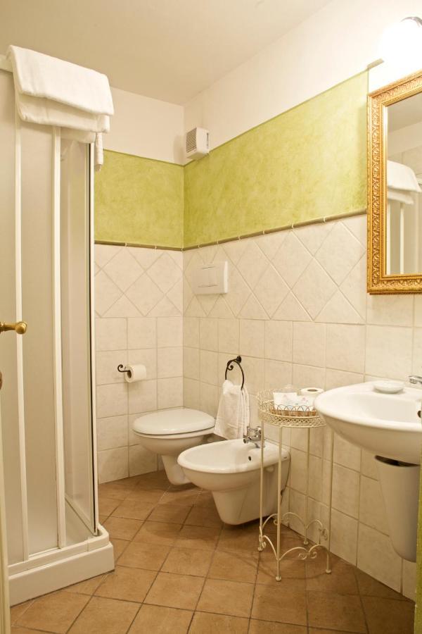 Antica Residenza Cicogna Bed & Breakfast Сиена Екстериор снимка
