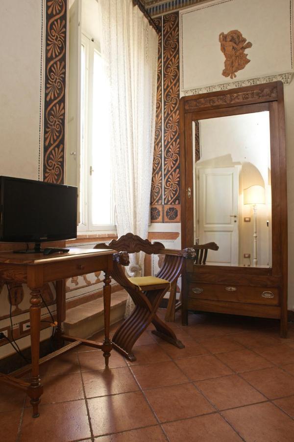 Antica Residenza Cicogna Bed & Breakfast Сиена Екстериор снимка