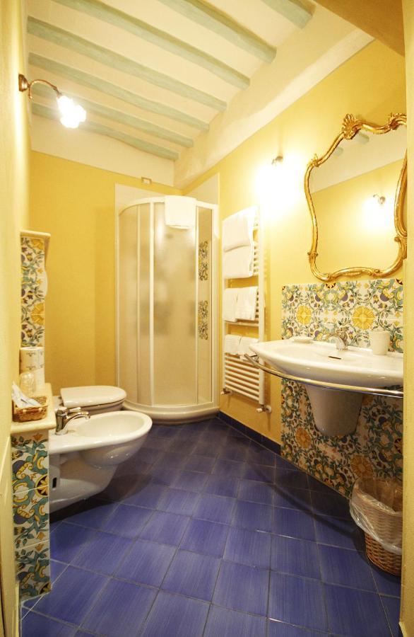 Antica Residenza Cicogna Bed & Breakfast Сиена Екстериор снимка